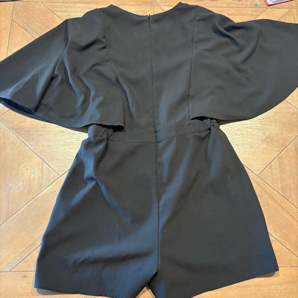 Leith Black V-Neck Romper Size M - Picture 7 of 9